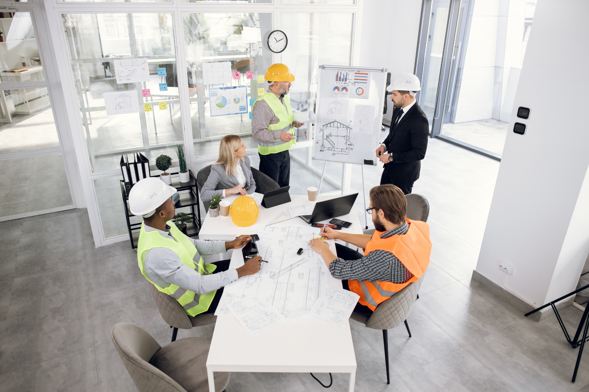 About us – ETB Solutions: experience in industrial electrical and assembly work